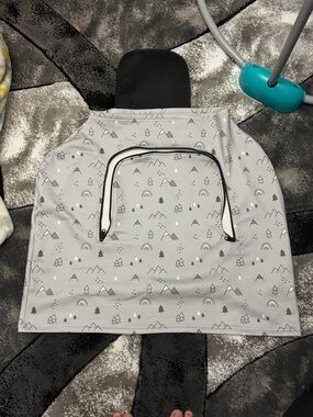 Stretchy Mountain Winter Car Seat Cover